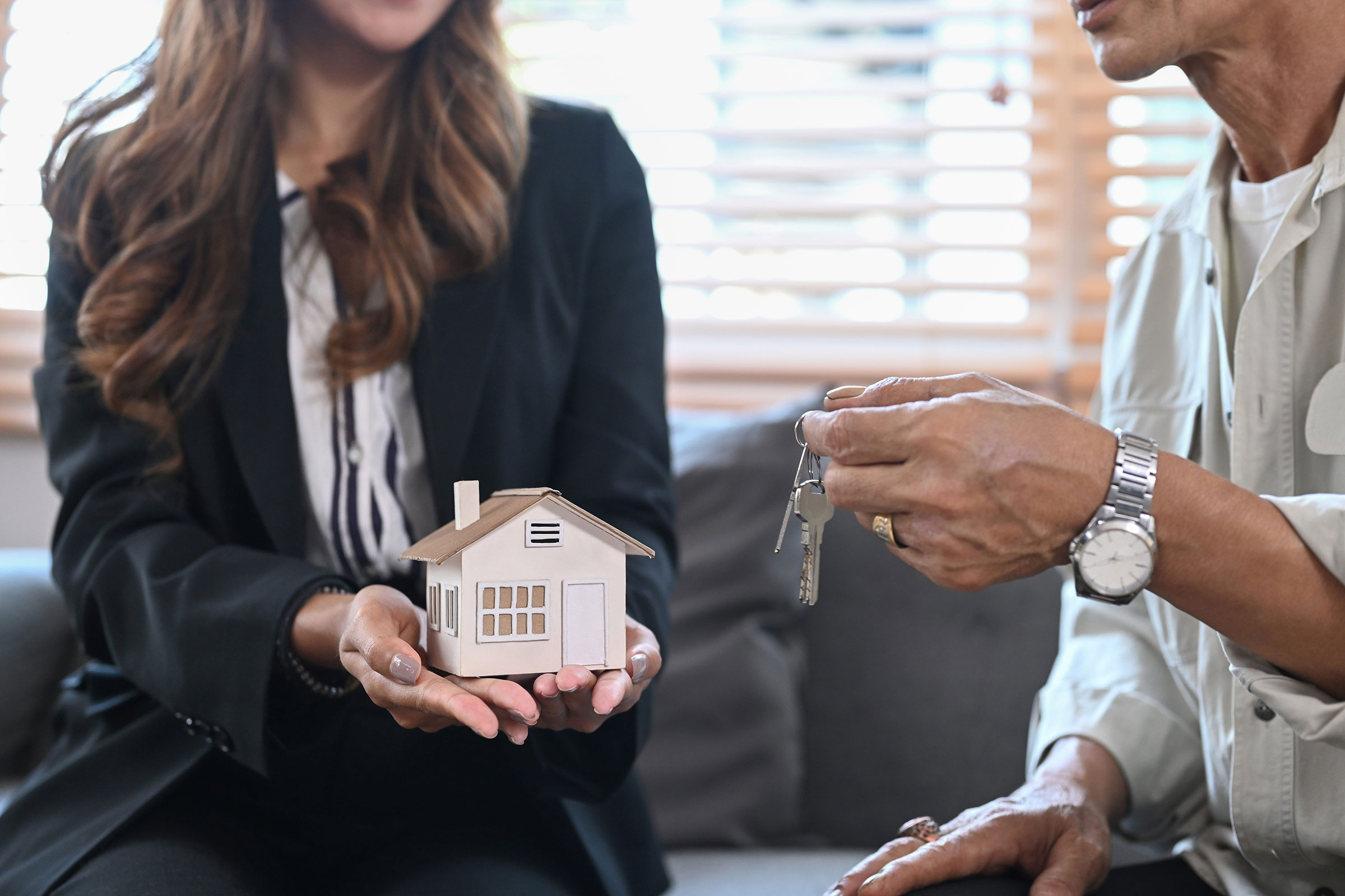 Intermediation of an investment property